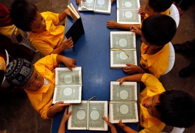 Các Kitô hữu tặng kinh Qur’an cho tù nhân Hồi giáo