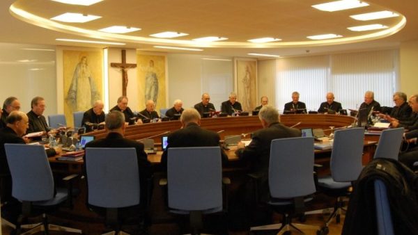 Các Giám mục Tây Ban Nha kêu gọi chăm sóc giảm đau thay vì giúp an tử hay giúp tự tử
