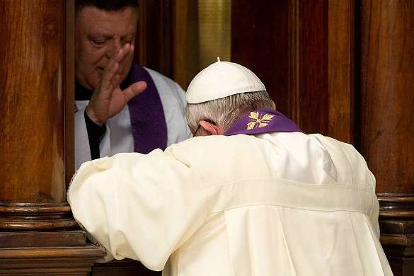 Đức Giáo hoàng đi xưng tội