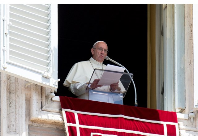 Đức Giáo hoàng chủ sự Kinh Truyền Tin Lễ Các Thánh