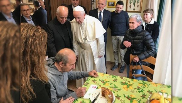 ĐGH Phanxicô thăm Làng Emanuele cho bệnh nhân Alzheimer ở Roma