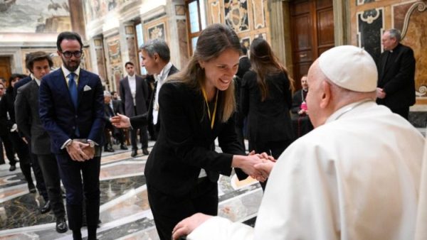 Đức Giáo hoàng khích lệ người trẻ viết những trang mới tình huynh đệ và hy vọng