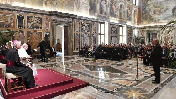 ĐGH Phanxicô  tiếp kiến Hiệp Hội các nhân viên y tế Công giáo Italia