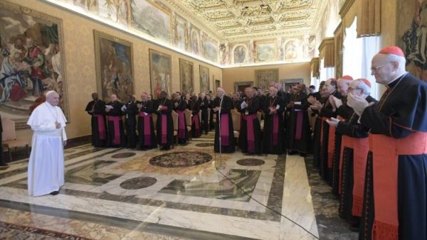ĐGH Phanxicô tiếp kiến Ủy ban Tòa Thánh về các Đại hội Thánh Thể quốc tế