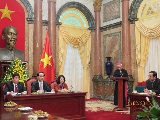 Đại diện Hội đồng Giám mục Việt Nam chúc mừng tân Chủ tịch nước