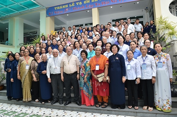 Họp mặt Liên Tu hội đời Việt Nam với Ban Điều hành Liên hiệp Tu hội đời Châu Á