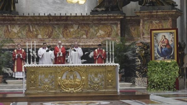 ĐGH Phanxicô chủ lễ cầu hồn cho các Hồng y và Giám mục qua đời năm qua