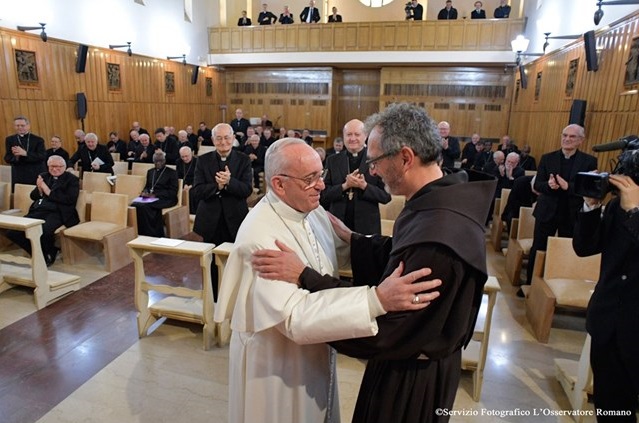 Đức Giáo hoàng kết thúc Tuần tĩnh tâm Mùa Chay và trở về Vatican