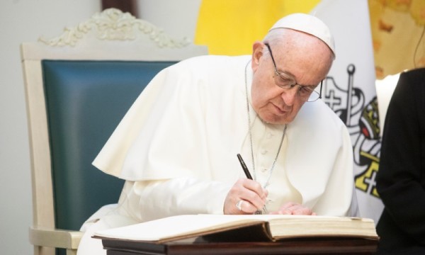 Đức Giáo hoàng Phanxicô ký Tuyên ngôn Liên tôn cho COP28