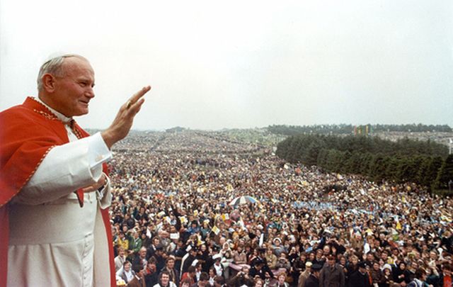 Kỷ niệm chuyến thăm Ireland của Đức Gioan Phaolô II