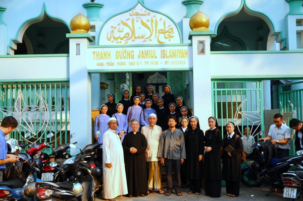 Cảm nghiệm sau buổi gặp gỡ tín hữu Islam tại Masjid Jamiul Islamiyah