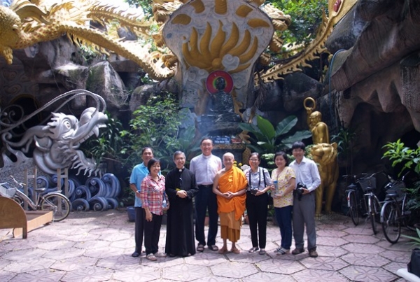 Gặp gỡ những tấm lòng nhân ái tại chùa Kỳ Quang II