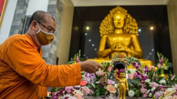 Sứ điệp Hội đồng Tòa thánh ĐTLT gửi quý Phật tử nhân dịp Đại lễ Vesak 2022