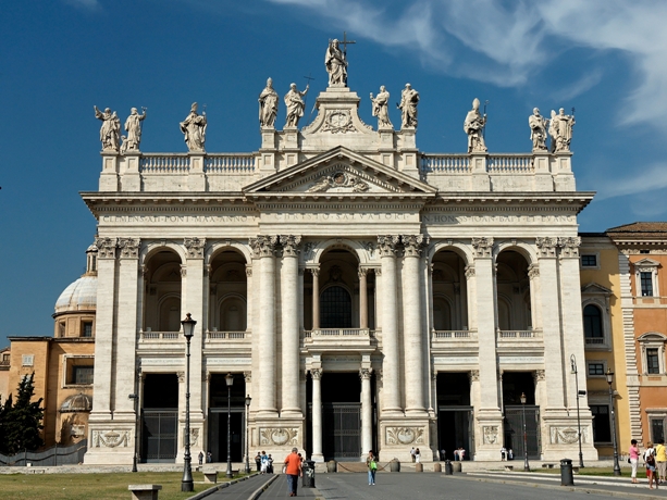 Lễ Cung hiến Ðền thờ Thánh Gioan Lateran (09/11)