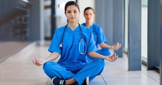 Thiền liệu pháp tinh thần cho nhân viên y tế trong đại dịch