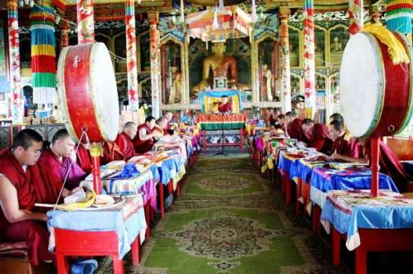 Nga: Phật giáo cầu nguyện bình an trước dịch bệnh
