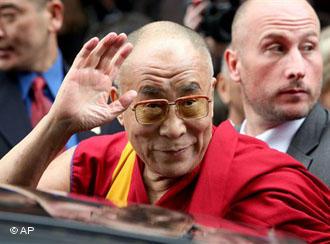 Đức Dalai Lama đến châu Âu