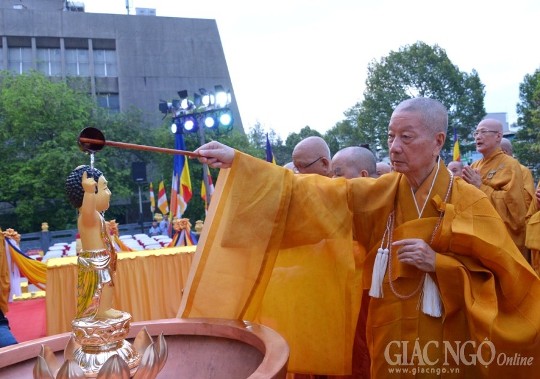 HT. Thích Trí Quảng nói về ý nghĩa Lễ tắm Phật