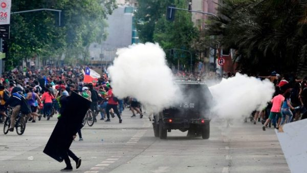 Các cuộc biểu tình tiếp diễn ở Chilê