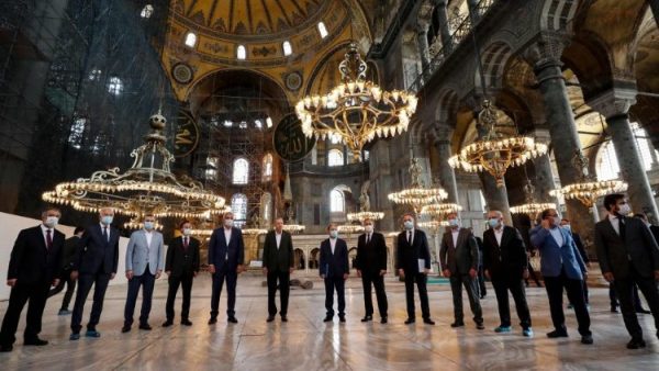 Các Giáo hội Công giáo và Chính Thống Hoa Kỳ cử hành Ngày than khóc đền thờ Hagia Sophia