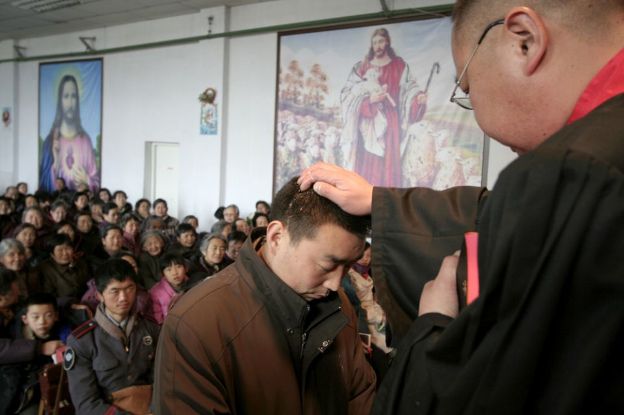 Trung Quốc: Gần 50.000 người được rửa tội trong năm 2017
