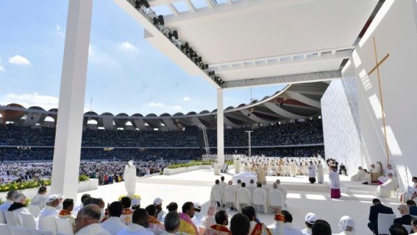 Bài giảng Thánh Lễ của ĐGH Phanxicô tại sân vận động Zayed, Abu Dhabi