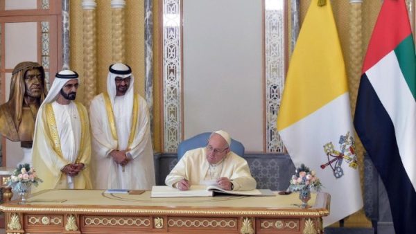 ĐGH Phanxicô và thái tử Abu Dhabi ký tuyên ngôn chung về sức khỏe toàn cầu