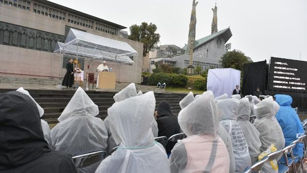 ĐGH Phanxicô viếng Đài Các thánh Tử đạo Nagasaki
