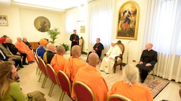 Đức Giáo hoàng Phanxicô gặp các tín đồ Phật giáo, Hindu, Jain và Sikh