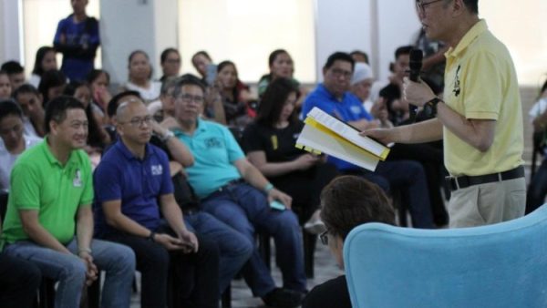 Giáo hội Philippines dấn thân giúp người dân 