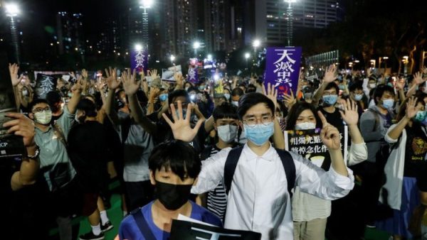Đức cha Declan Lang kêu gọi chính phủ Anh thực hiện trách nhiệm đối với Hong Kong