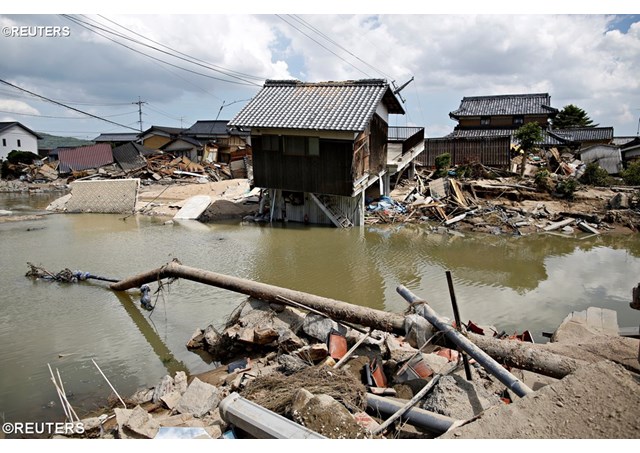 ĐGH PHanxicô chia buồn với các nạn nhân bị lụt tại Nhật Bản