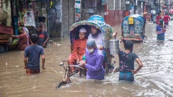 4 triệu trẻ em Nam Á nguy hiểm do lũ lụt và nhiều trẻ em khác do Covid-19