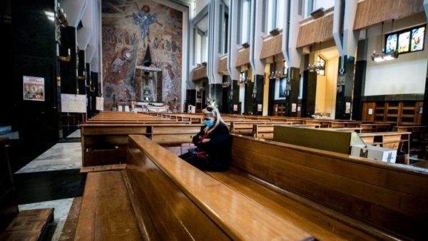 Các Giáo hội chuẩn bị cho việc cử hành lại Thánh lễ có giáo dân