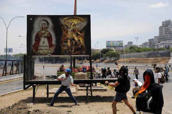 Nhà thờ Đức Mẹ Fatima ở Venezuela bị tấn công