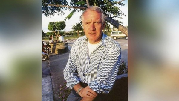 Tu huynh Paul McAuley bị thiêu chết ở Peru