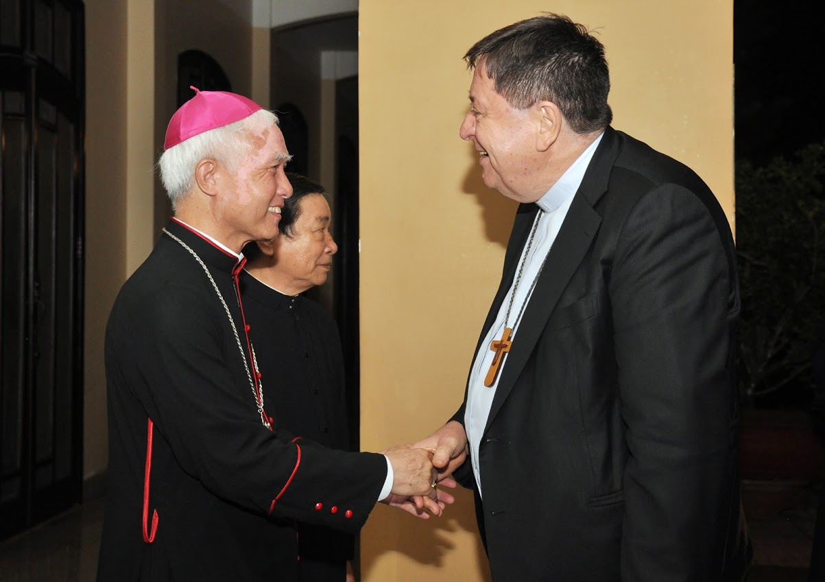 Tổng Trưởng Bộ Đời sống Thánh Hiến đến thăm và dâng Thánh Lễ tại TGM Xuân Lộc