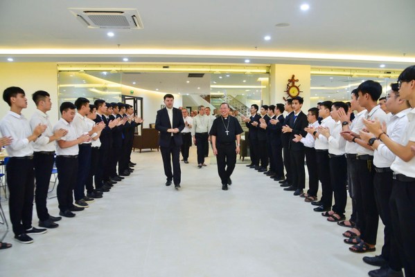 TGP Hà Nội chào đón Đại hội Hội đồng Giám mục Việt Nam lần thứ XV