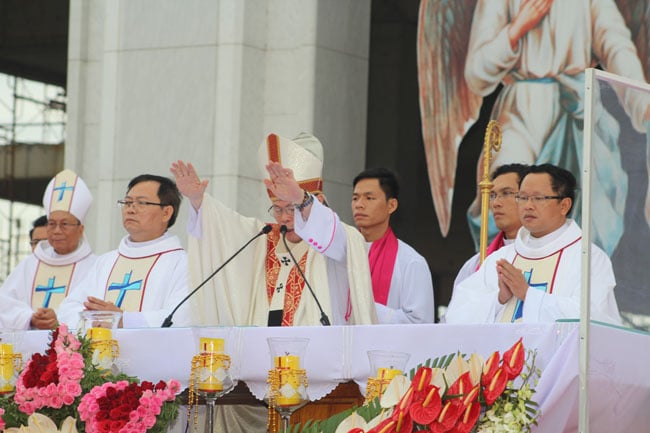 Thánh lễ kính Đức Mẹ Hồn Xác Lên Trời tại La Vang 2018