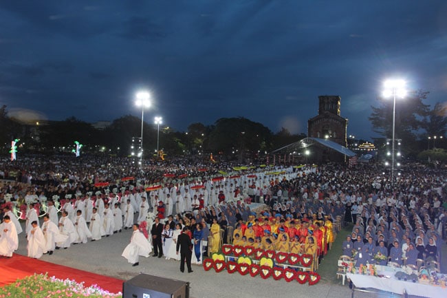 Thánh lễ kính Đức Mẹ Hồn Xác Lên Trời tại La Vang 2018