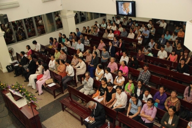 Tp.HCM: Hơn 20 thân hữu tin nhận Chúa tại Chi hội Tuy Lý Vương