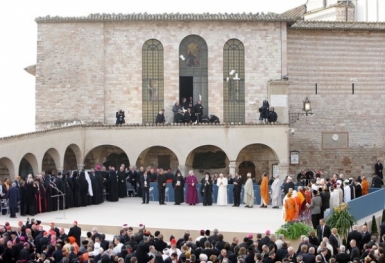 Họp báo giới thiệu ngày suy tư cầu nguyện tại Assisi