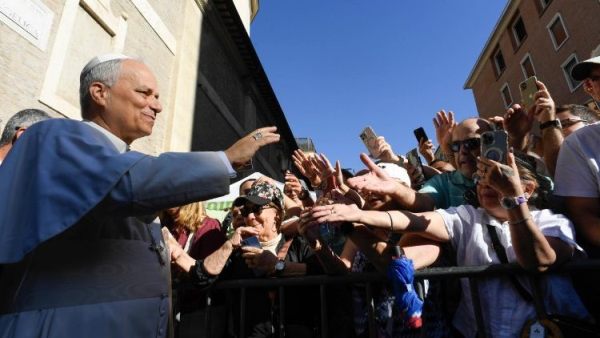 ĐGH Lêô XIV sẽ gặp gỡ hàng giáo sĩ Roma và thăm 5 giáo xứ Roma