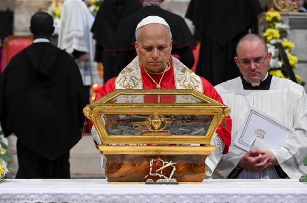 Đức Giáo hoàng cử hành Phụng vụ Lời Chúa tại nhà thờ San Pietro in Ciel d’Oro