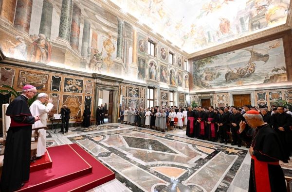 Đức Giáo hoàng Lêô XIV tiếp các linh mục, tu sĩ nam nữ Hàn Quốc đang hiện diện tại Roma
