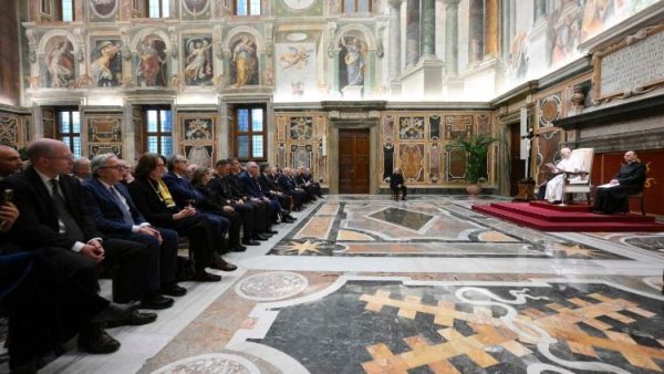 Đức Giáo hoàng: Cấy ghép nội tạng là việc làm đáng quý nhưng phải tránh thương mại hóa nó