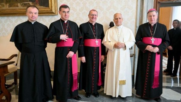 Các Giám mục Ba Lan mời Đức Giáo hoàng viếng thăm nước này