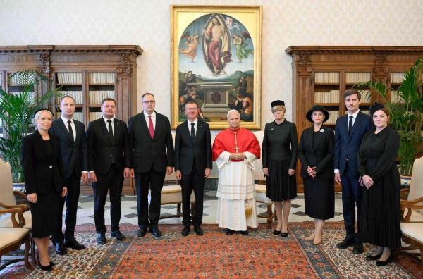 Đức Giáo hoàng tiếp Tổng thống Latvia
