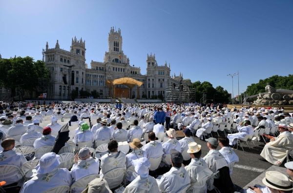 Thánh lễ tại quảng trường Cibeles: Thánh Thể biến đổi con người và lịch sử