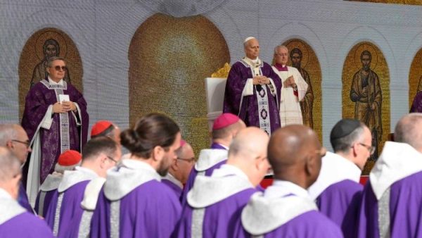 Đức Giáo hoàng cử hành Thánh lễ tại Monaco